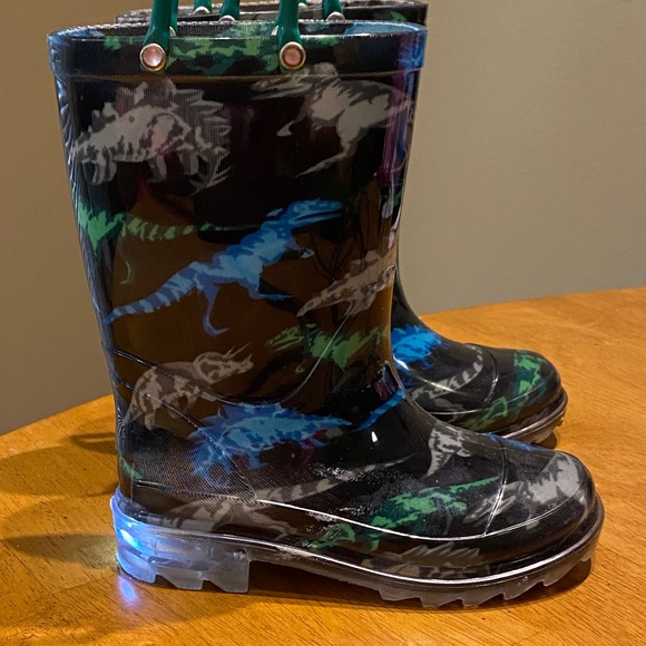 Toddler Kids Light Up Waterproof Rain Boots Size 9 - Picture 6 of 7